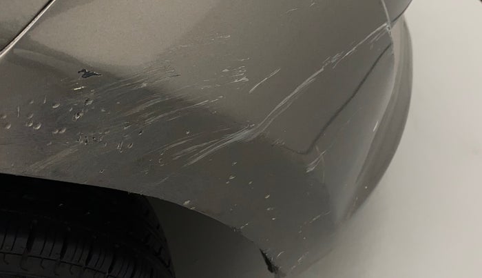 2018 Datsun Go Plus T, Petrol, Manual, 25,119 km, Front bumper - Minor scratches