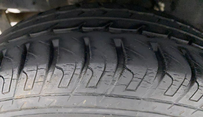 2018 Datsun Go Plus T, Petrol, Manual, 25,119 km, Right Rear Tyre Tread