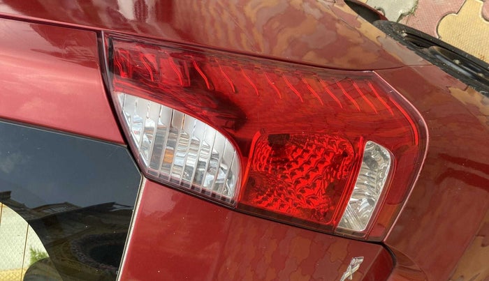 2015 Maruti Wagon R 1.0 VXI, Petrol, Manual, 51,918 km, Right tail light - Reverse gear light not functional