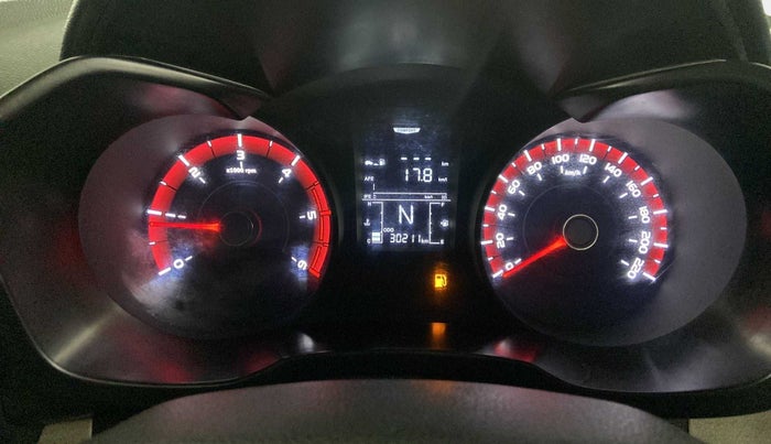 2022 Mahindra XUV300 W6 1.5 DIESEL, Diesel, Manual, 30,636 km, Odometer Image