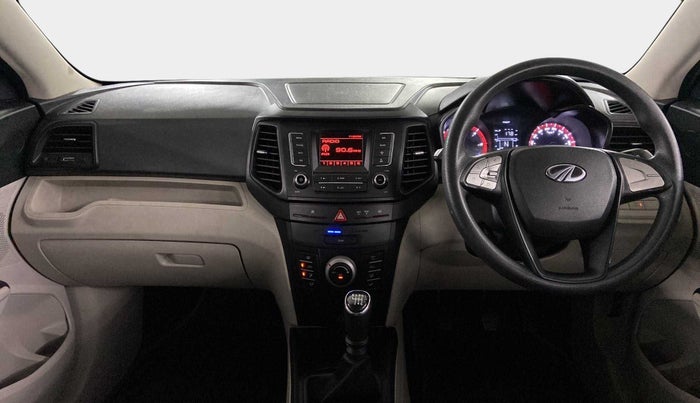 2022 Mahindra XUV300 W6 1.5 DIESEL, Diesel, Manual, 30,636 km, Dashboard