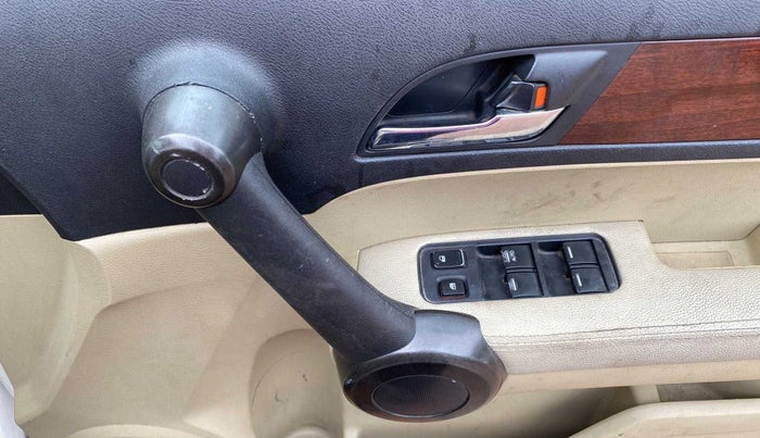 2010 Honda CRV 2.4L 2WD MT, Petrol, Manual, 60,143 km, Driver Side Door Panels Control