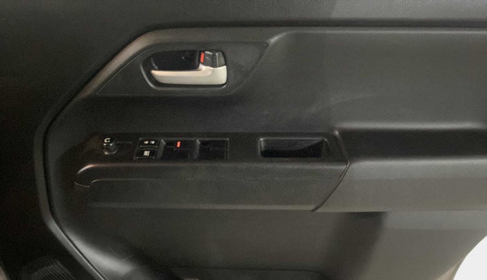 2020 Maruti New Wagon-R VXI 1.2, Petrol, Manual, 15,105 km, Driver Side Door Panels Control