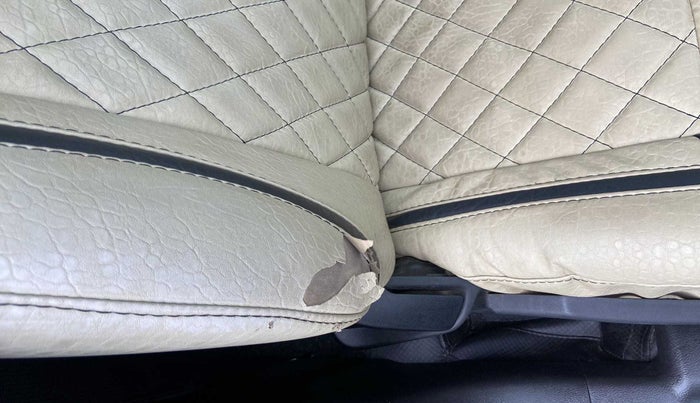 2016 Maruti Baleno ZETA PETROL 1.2, Petrol, Manual, 59,612 km, Driver seat - Cover slightly torn