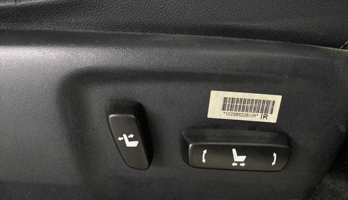 2018 Toyota Innova Crysta 2.8 ZX AT 7 STR, Diesel, Automatic, 97,564 km, Driver Side Adjustment Panel