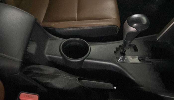 2018 Toyota Innova Crysta 2.8 ZX AT 7 STR, Diesel, Automatic, 97,564 km, Gear Lever