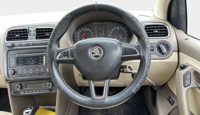 2016 Skoda Rapid STYLE 1.5 TDI AT, Diesel, Automatic, 69,169 km, Steering Wheel Close Up