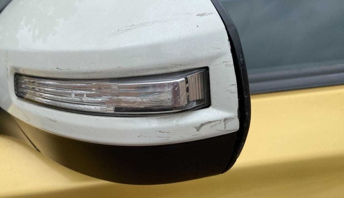2017 Maruti Vitara Brezza ZDI PLUS DUAL TONE, Diesel, Manual, 74,444 km, Left rear-view mirror - Slight misalignment
