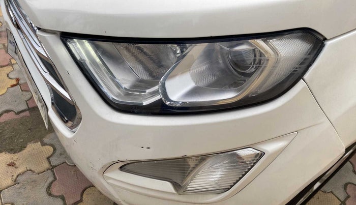 2018 Ford Ecosport TITANIUM + 1.5L DIESEL, Diesel, Manual, 1,20,186 km, Left headlight - Minor scratches