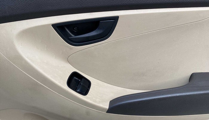 2013 Hyundai Eon ERA +, Petrol, Manual, 59,470 km, Driver Side Door Panels Control