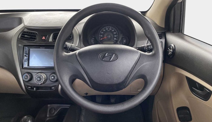 2013 Hyundai Eon ERA +, Petrol, Manual, 59,470 km, Steering Wheel Close Up
