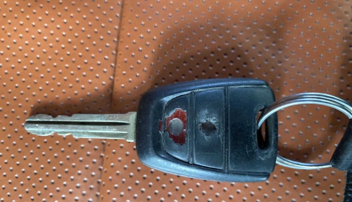 2015 Hyundai Grand i10 SPORTZ 1.2 KAPPA VTVT, Petrol, Manual, 40,227 km, Key Close Up