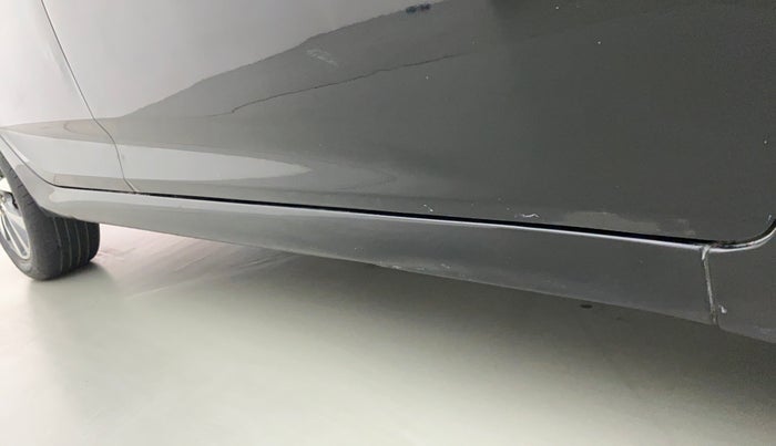 2016 Hyundai Verna 1.6 VTVT SX AT, Petrol, Automatic, 1,13,293 km, Right running board - Slightly dented