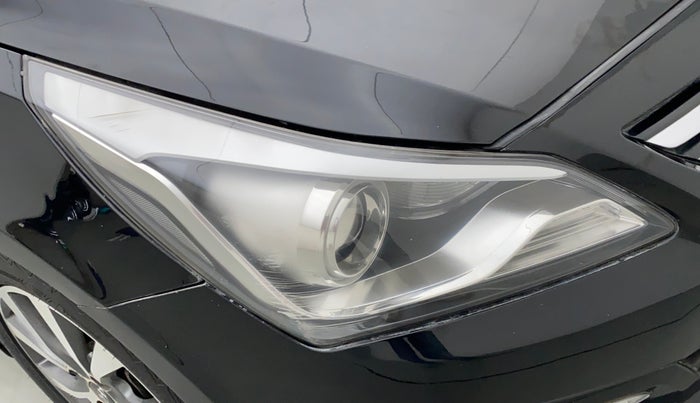 2016 Hyundai Verna 1.6 VTVT SX AT, Petrol, Automatic, 1,13,363 km, Right headlight - Faded
