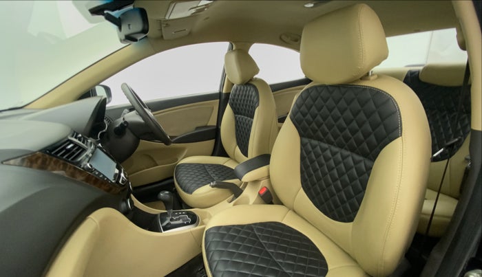 2016 Hyundai Verna 1.6 VTVT SX AT, Petrol, Automatic, 1,13,363 km, Right Side Front Door Cabin