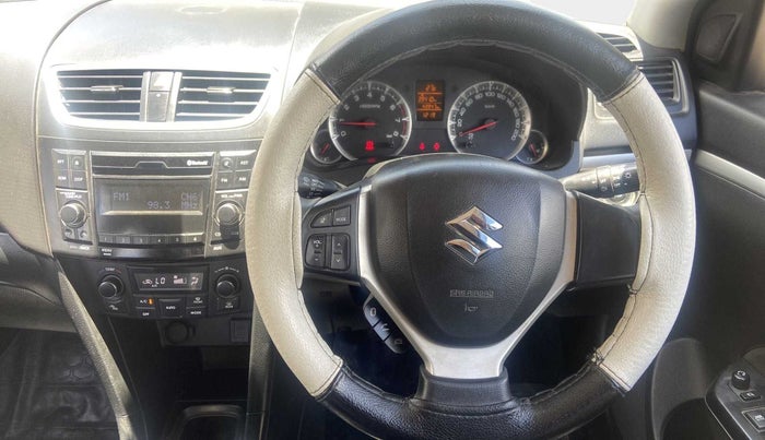 2016 Maruti Swift ZXI, Petrol, Manual, 43,946 km, Steering Wheel Close Up