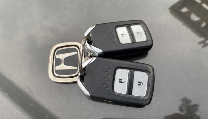 2021 Honda WR-V 1.2L I-VTEC VX MT, Petrol, Manual, 15,482 km, Key Close Up