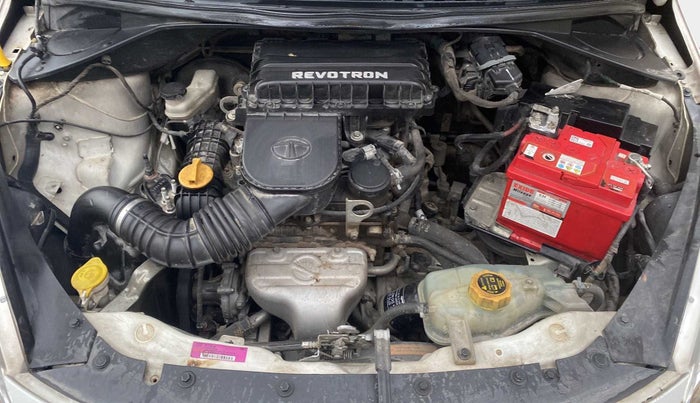 2017 Tata Tiago XM PETROL, Petrol, Manual, 80,310 km, Open Bonet