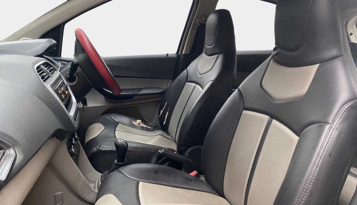 2017 Tata Tiago XM PETROL, Petrol, Manual, 80,310 km, Right Side Front Door Cabin