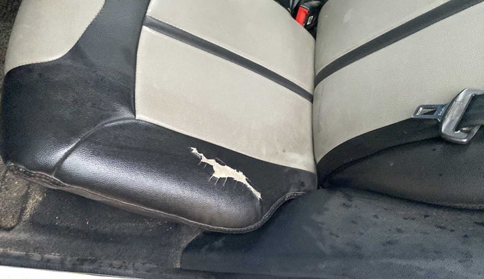2017 Tata Tiago XM PETROL, Petrol, Manual, 80,310 km, Second-row left seat - Cover slightly torn