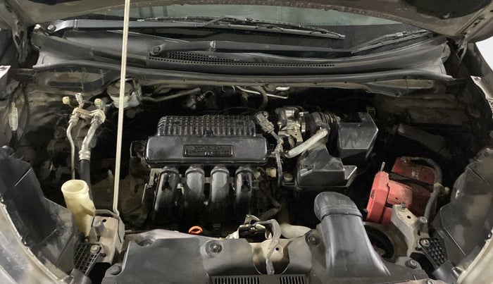 2018 Honda WR-V 1.2L I-VTEC VX MT, Petrol, Manual, 44,113 km, Front windshield - Wiper bottle cap missing