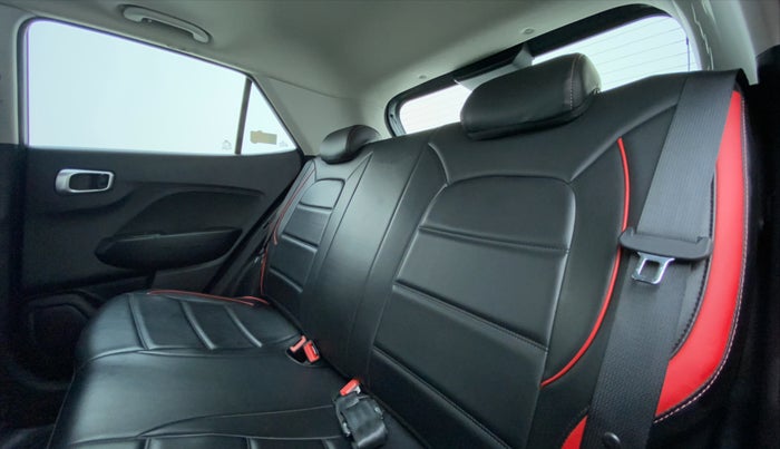 2020 Hyundai VENUE SX 1.0 TURBO IMT, Petrol, Manual, 34,076 km, Right Side Rear Door Cabin