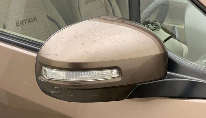 2014 Maruti Ertiga VDI, Diesel, Manual, 1,20,026 km, Right rear-view mirror - Indicator light has minor damage
