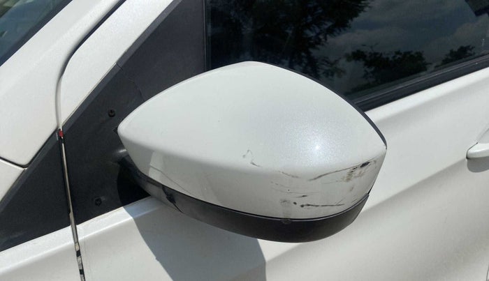 2017 Tata Tiago XT PETROL, Petrol, Manual, 96,703 km, Left rear-view mirror - Minor scratches