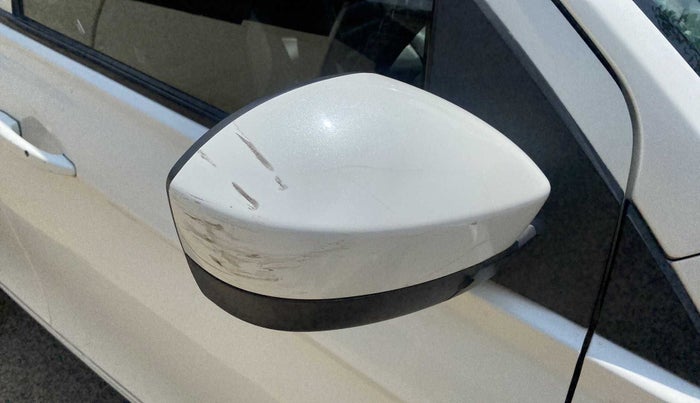 2017 Tata Tiago XT PETROL, Petrol, Manual, 96,703 km, Right rear-view mirror - Minor scratches