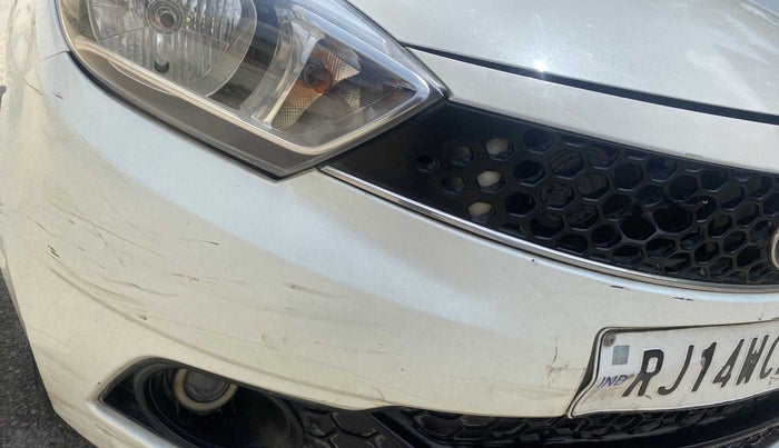2017 Tata Tiago XT PETROL, Petrol, Manual, 96,703 km, Front bumper - Minor scratches