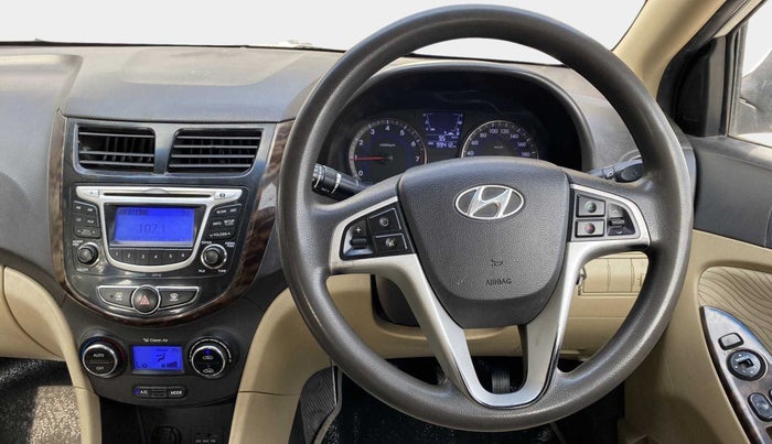 2014 Hyundai Verna FLUIDIC 1.6 VTVT SX, Petrol, Manual, 99,408 km, Steering Wheel Close Up