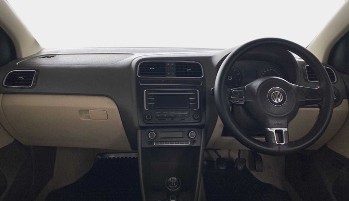2013 Volkswagen Vento HIGHLINE 1.6 MPI, Petrol, Manual, 84,764 km, Dashboard