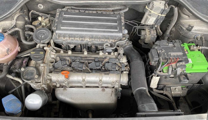 2013 Volkswagen Vento HIGHLINE 1.6 MPI, Petrol, Manual, 84,764 km, Open Bonet