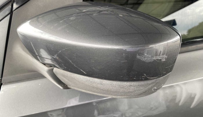 2013 Volkswagen Vento HIGHLINE 1.6 MPI, Petrol, Manual, 84,764 km, Left rear-view mirror - Minor scratches