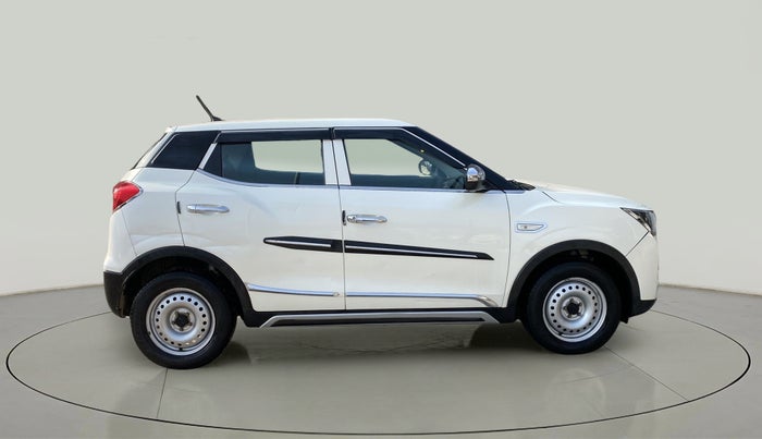 2019 Mahindra XUV300 W4 1.5 DIESEL, Diesel, Manual, 90,586 km, Right Side View