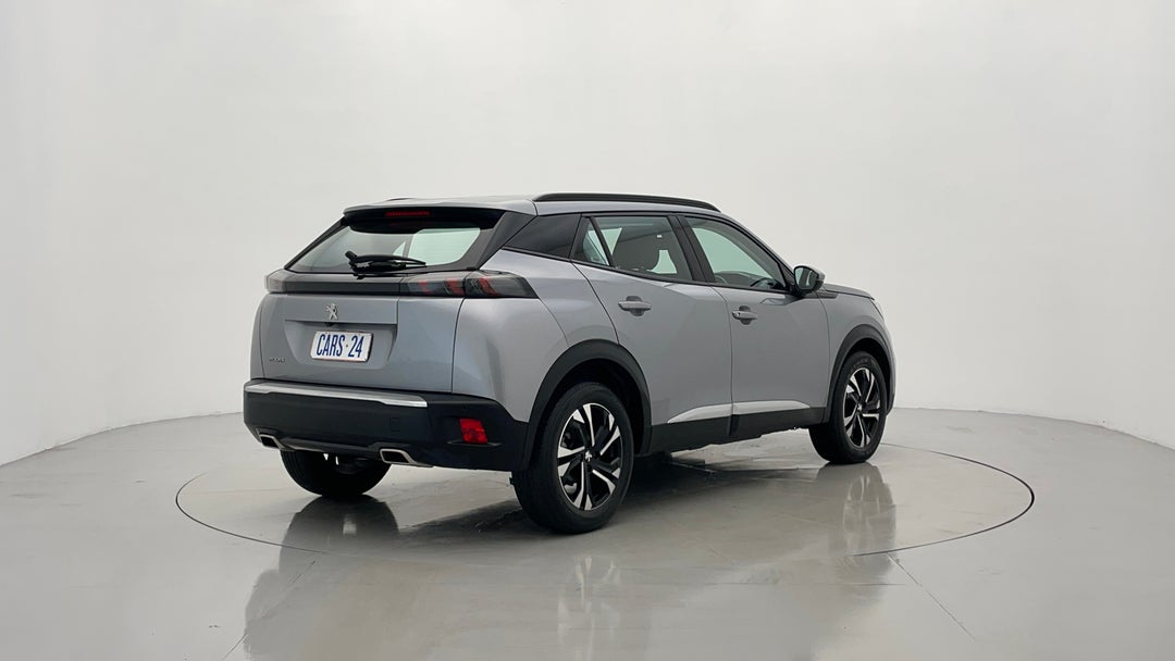 Right Back Diagonal (45- Degree) View