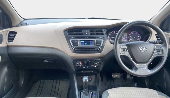 2016 Hyundai Elite i20 MAGNA 1.4 AT, Petrol, Automatic, 16,016 km, Dashboard