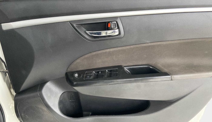 2015 Maruti Swift VXI, Petrol, Manual, 68,094 km, Driver Side Door Panels Control