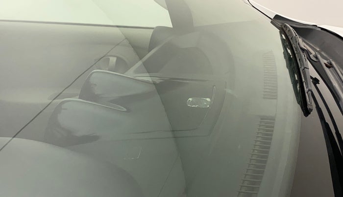 2017 Datsun Go T, Petrol, Manual, 38,734 km, Front windshield - Minor spot on windshield