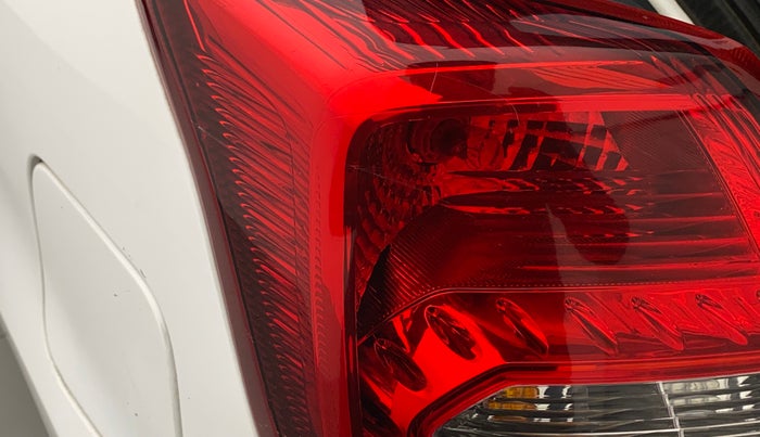 2017 Datsun Go T, Petrol, Manual, 38,734 km, Left tail light - Minor scratches