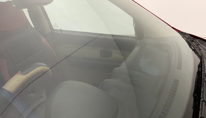 2012 Hyundai Santro Xing GL PLUS, Petrol, Manual, 76,730 km, Front windshield - Minor spot on windshield
