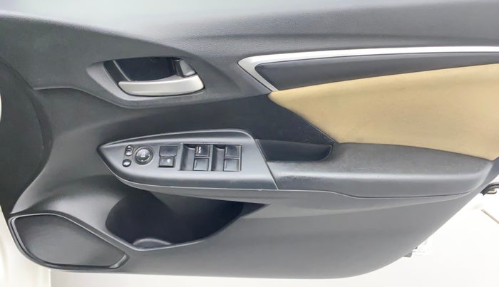 2017 Honda Jazz 1.2L I-VTEC V AT, Petrol, Automatic, 66,285 km, Driver Side Door Panels Control