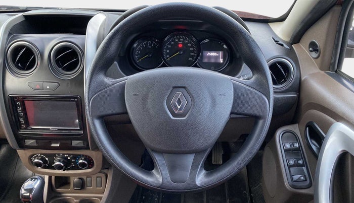 2017 Renault Duster RXE PETROL, Petrol, Manual, 25,781 km, Steering Wheel Close Up