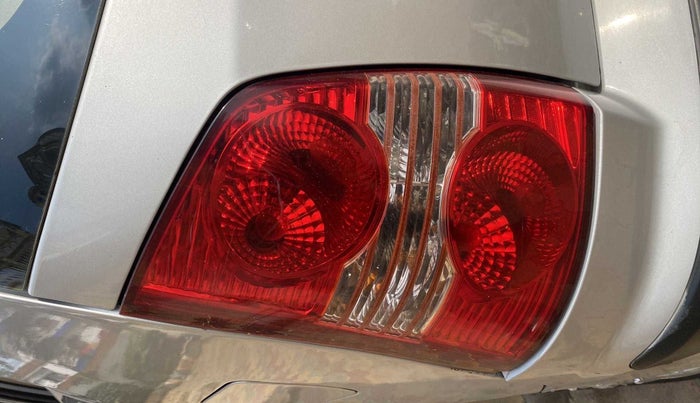 2014 Hyundai Santro Xing GLS, CNG, Manual, 75,826 km, Left tail light - Minor damage