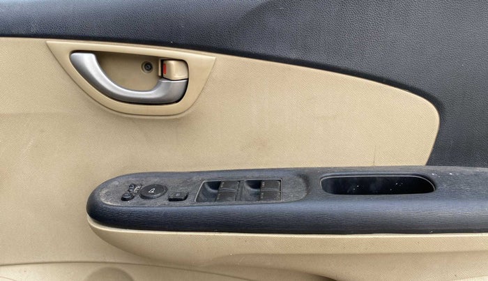 2015 Honda Amaze 1.2L I-VTEC VX, Petrol, Manual, 46,167 km, Driver Side Door Panels Control