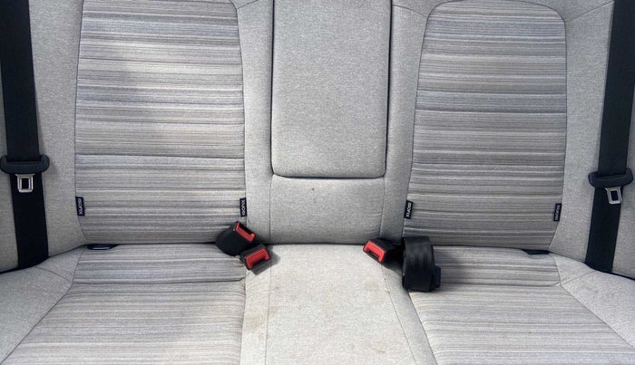 2020 Hyundai AURA S 1.2, Petrol, Manual, 21,742 km, Second-row left seat - Cover slightly stained