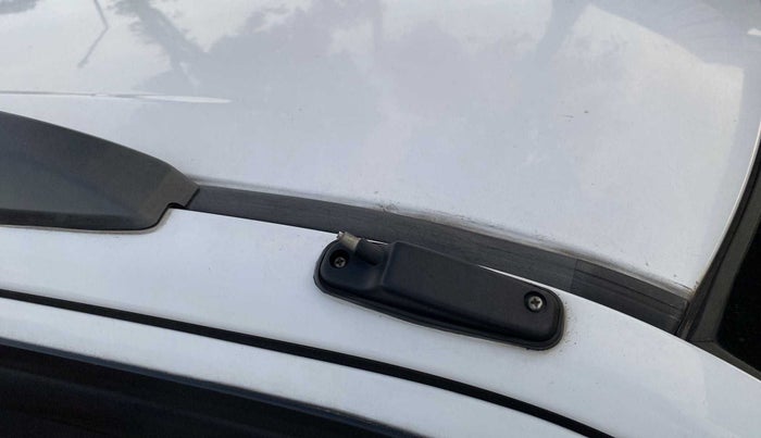 2015 Maruti Wagon R 1.0 VXI, Petrol, Manual, 69,973 km, Roof - Antenna has minor damage