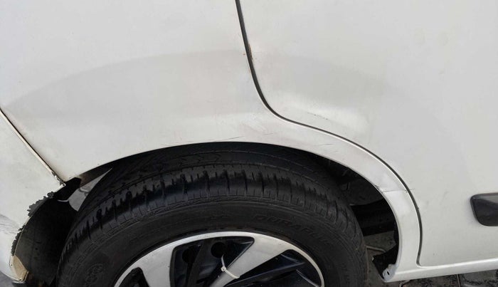 2015 Maruti Wagon R 1.0 VXI, Petrol, Manual, 69,973 km, Right quarter panel - Slightly dented