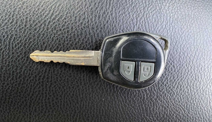 2015 Maruti Wagon R 1.0 VXI, Petrol, Manual, 69,973 km, Key Close Up