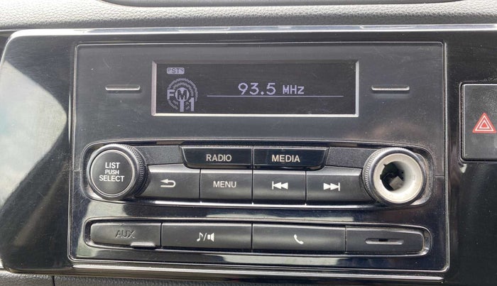 2019 Honda Amaze 1.2L I-VTEC V, Petrol, Manual, 58,837 km, Infotainment system - Button has minor damage